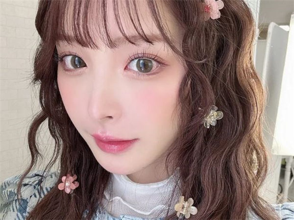 桃乃木香奈(桃乃木かな)是谁 桃乃木香奈个人资料(图1)