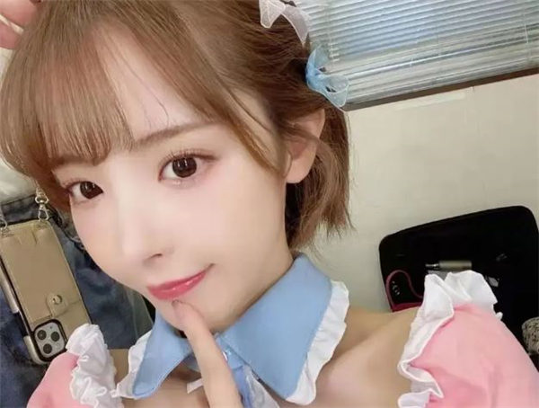 桃乃木香奈(桃乃木かな)是谁 桃乃木香奈个人资料(图3)