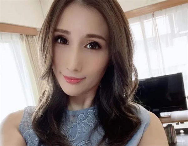 京香julia是谁 京香julia个人资料(图3)