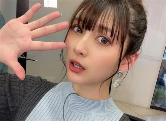 安洁拉芽衣是谁 安洁拉芽衣个人资料(图2)