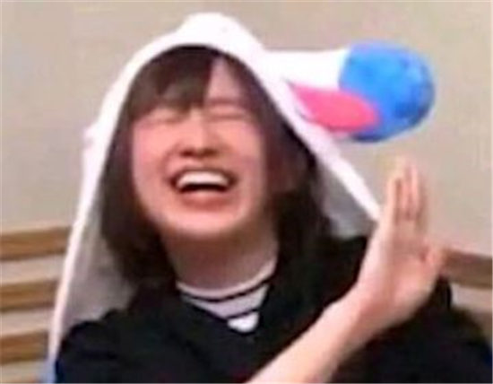 高桥李依是谁 李依李表情包真的太搞笑了(图3)