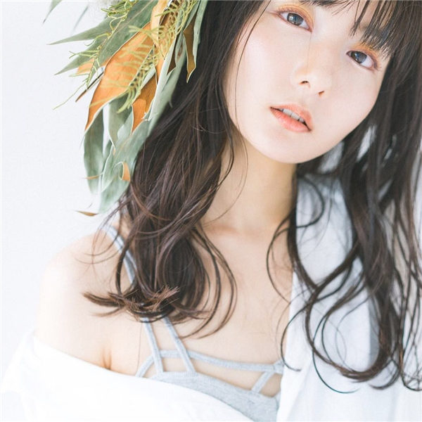 真仲光可以和桥本环奈媲美 你觉得呢(图3)