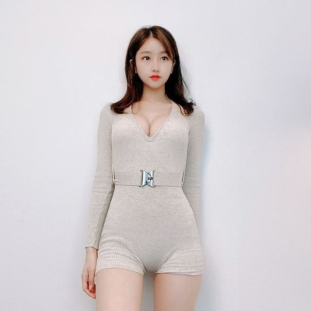 徐雅和瑜伽妹是同一个人吗 这就告诉你(图8)