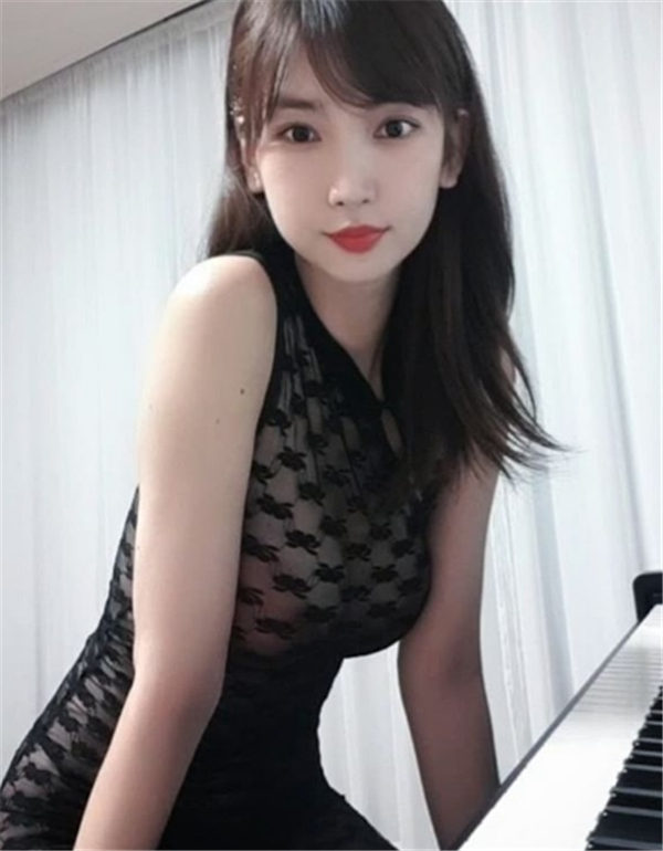 韩国弹钢琴的漂亮小姐姐Leezy（林李智）新图更新(图1)