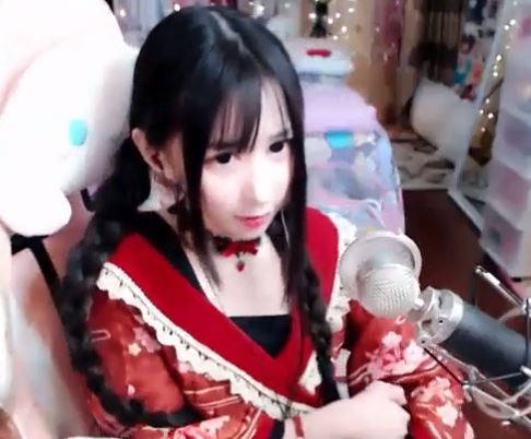 蔡萝莉那么“小只”为什么深受宅男的喜爱？(图3)