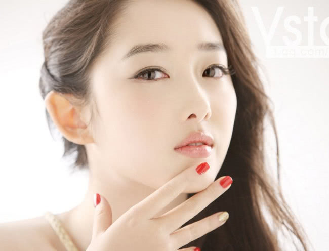 蒋梦婕深夜放飞自我,蒋梦婕皮肤是真的白(图1) 蒋梦婕深夜放飞自我,蒋梦婕皮肤是真的白(图1)